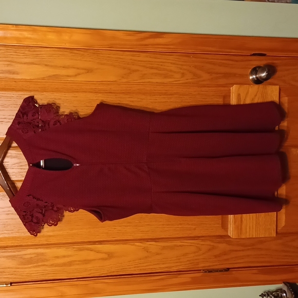 Juniors Speechless Burgundy Dress w/Crocheted Capped Sleeves Size XXL - Picture 2 of 16